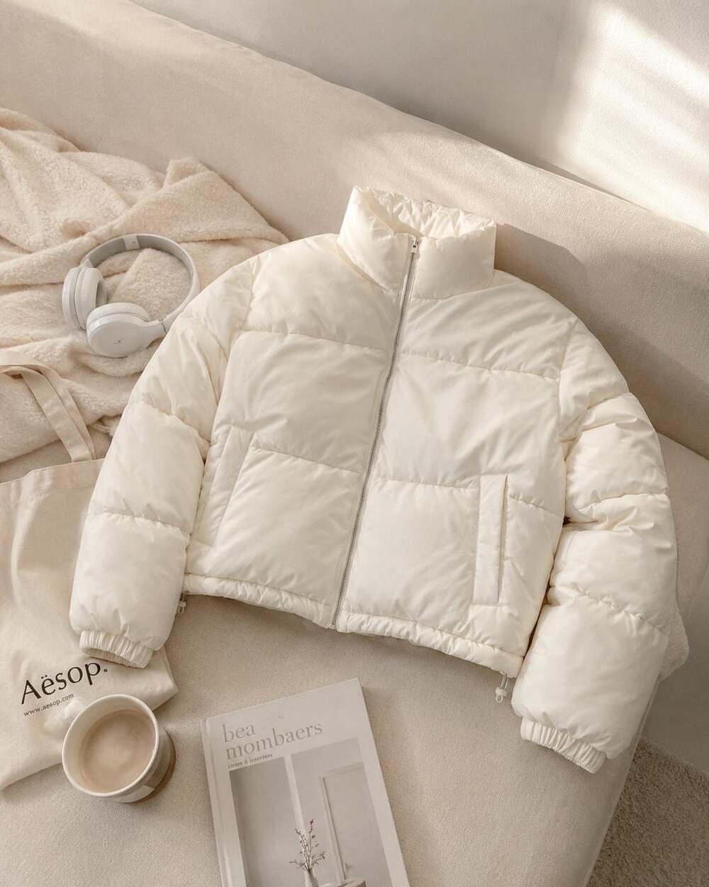 Alter’d State Cream Cropped Puffer Jacket Neutral Cozy Clean Girl M - Picture 2 of 9